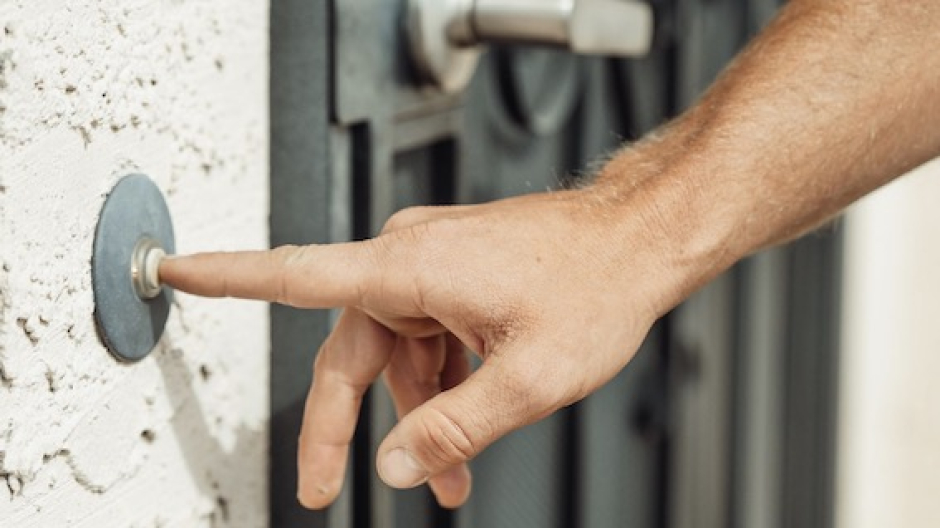 Segnalati tentativi di truffa con persone travestite da forze dell'ordine